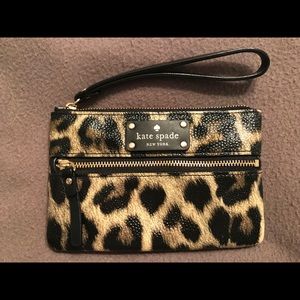 Cheetah Kate Spade Wristlet (Like New)